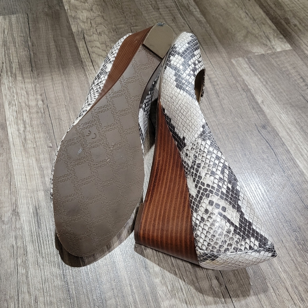 Vionic Snake-Print Peep Toe Wedge in Black and Cream - Picture 7 of 8